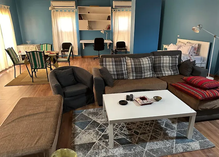 A Cozy Penthouse - Apartment In The 5Th Settlement
