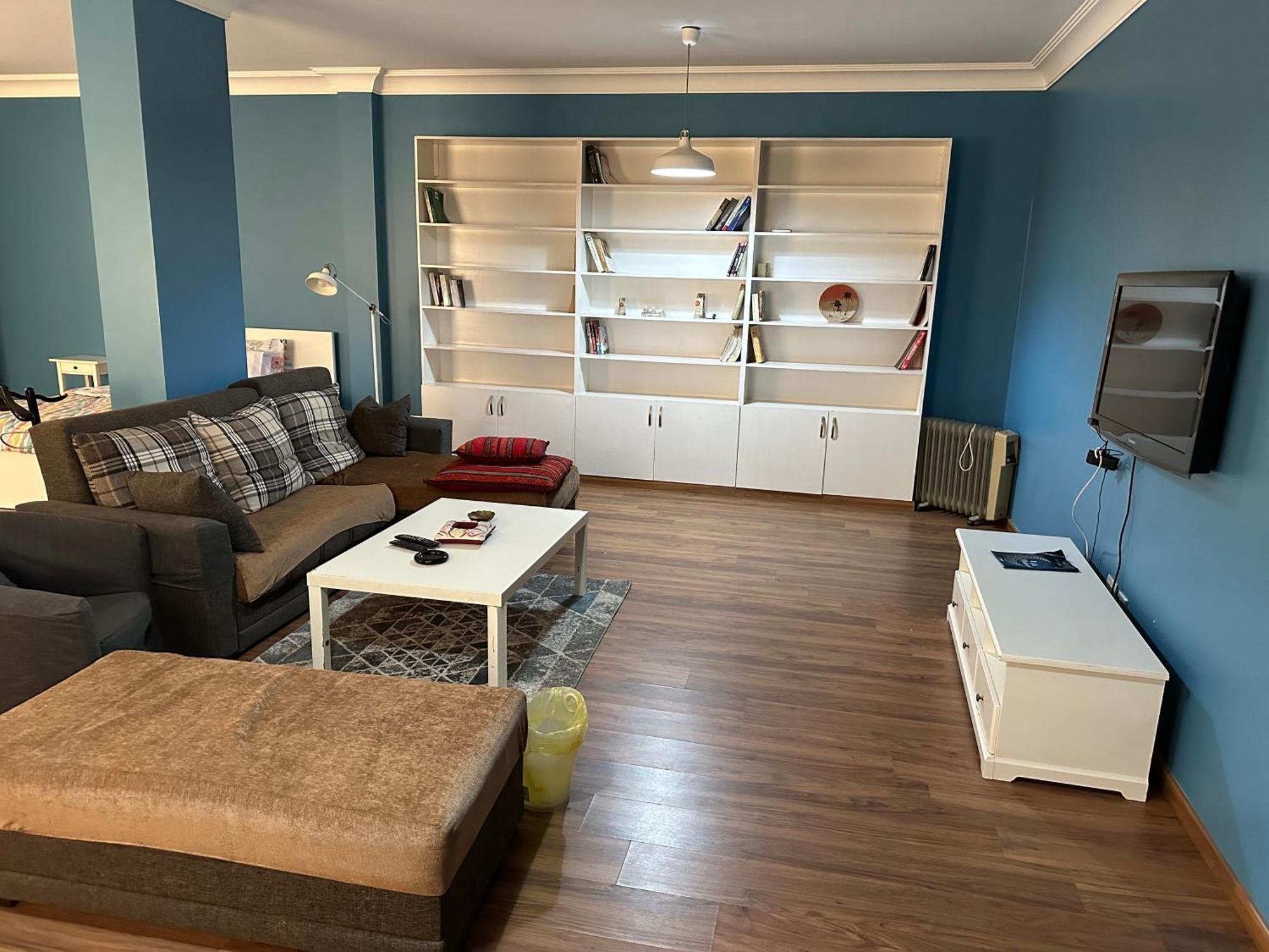 Апартаменти A Cozy Penthouse - In The 5th Settlement