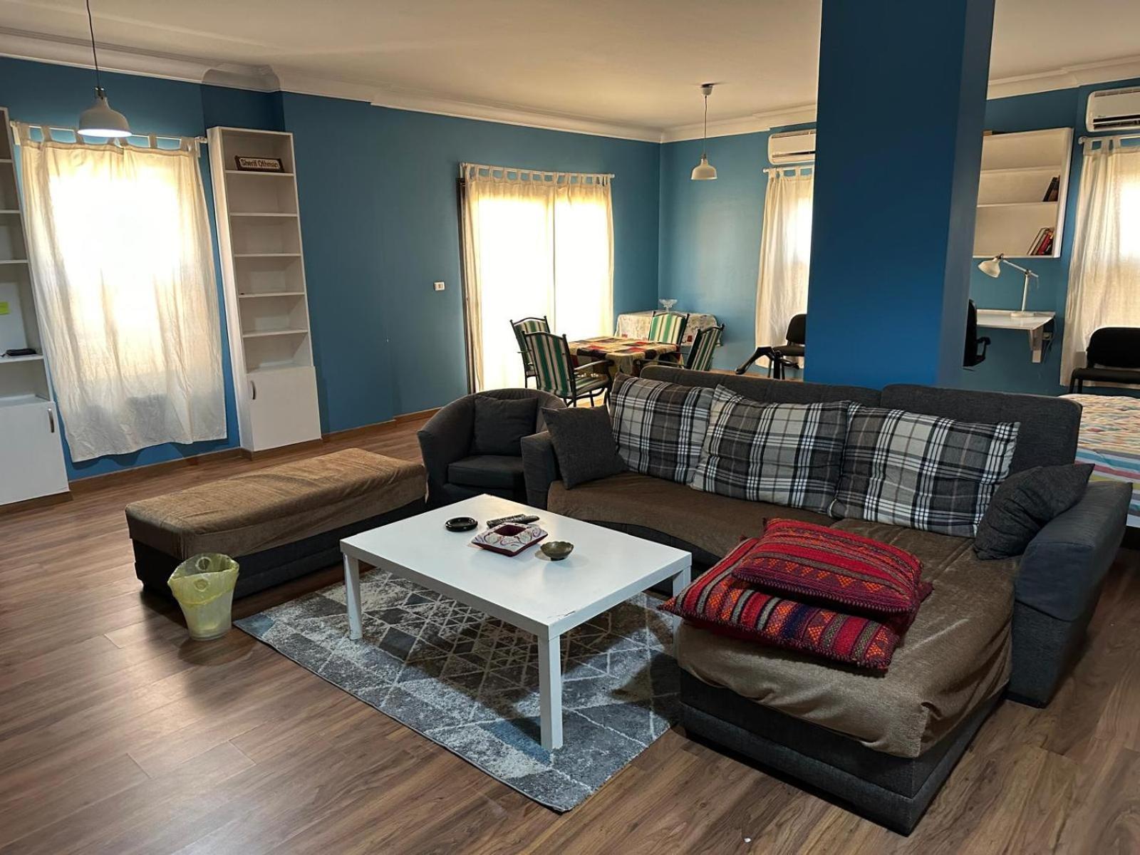 A Cozy Penthouse - In The 5th Settlement شقة *
